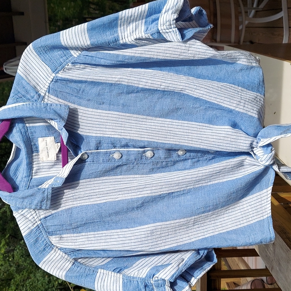 American Eagle Blue & White S/S Button Stripe Tie Cropped Top Top Sz L
